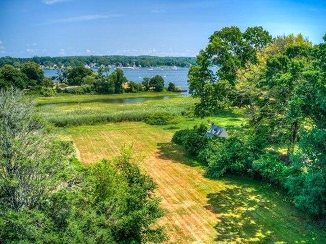 House for sale in Barrington, Rhode Island