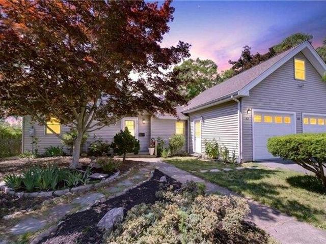 House for sale in Barrington, Rhode Island
