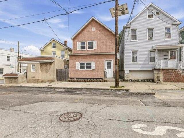 House for sale in Hudson, New Jersey