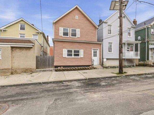House for sale in Hudson, New Jersey