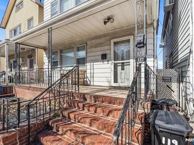House for sale in Hudson, New Jersey