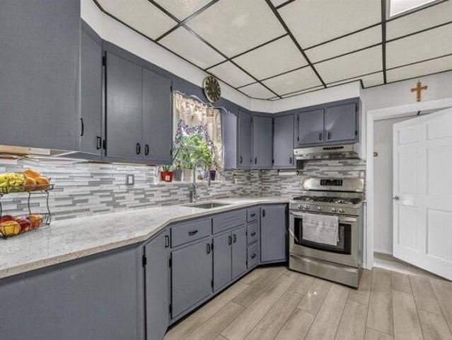 House for sale in Hudson, New Jersey