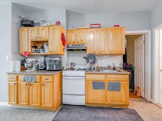 House for sale in Hudson, New Jersey