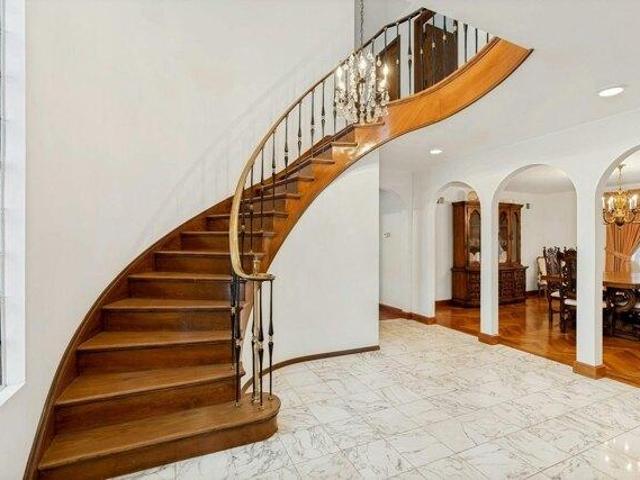 House for sale in Bayonne, Hudson County