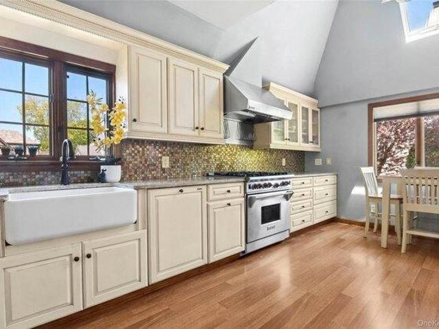 House for sale in Queens, Arverne