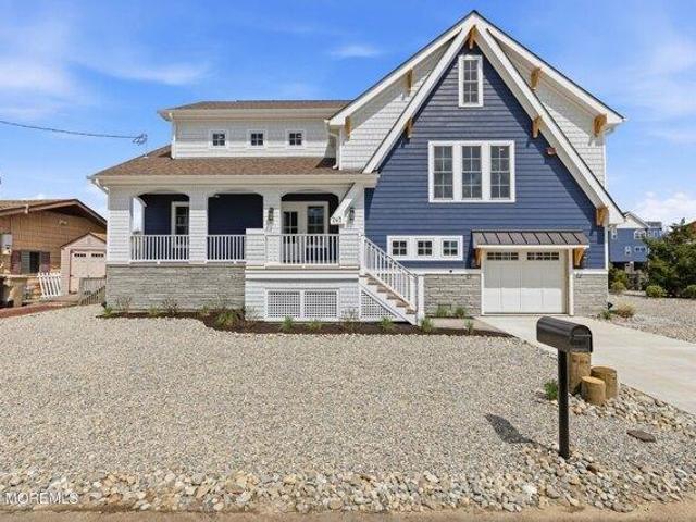 House for sale in Bayville, New Jersey