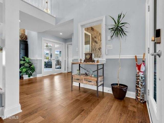 House for sale in Bayville, New Jersey