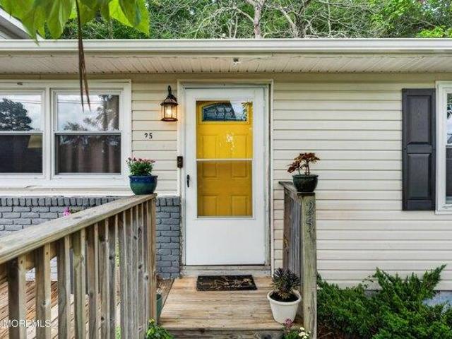 House for sale in Bayville, New Jersey