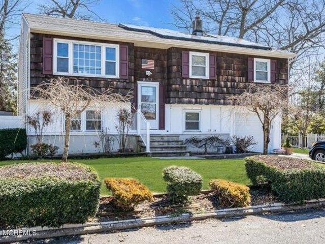 House for sale in Beachwood, New Jersey