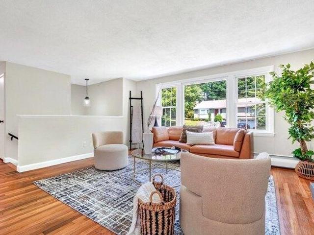 House for sale in Bedford, Middlesex County