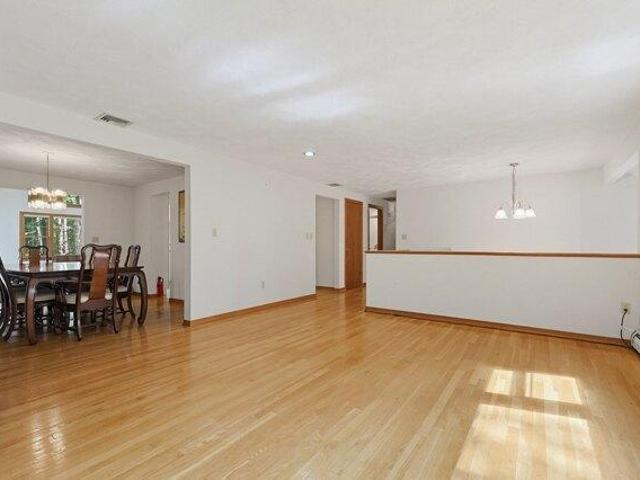 House for sale in Bedford, Middlesex County