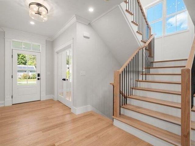House for sale in Bedford, Middlesex County