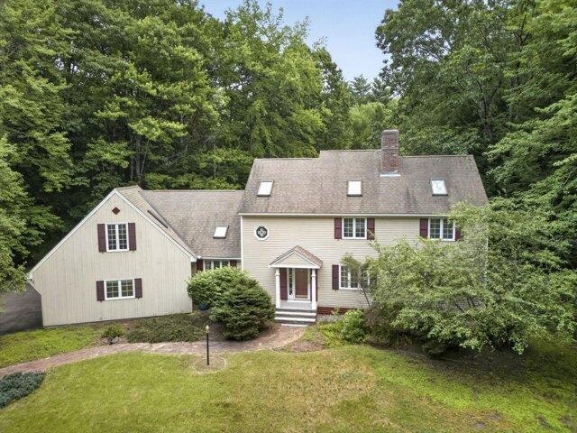 House for sale in New Hampshire