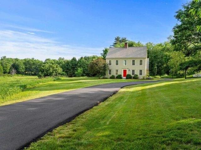 House for sale in New Hampshire