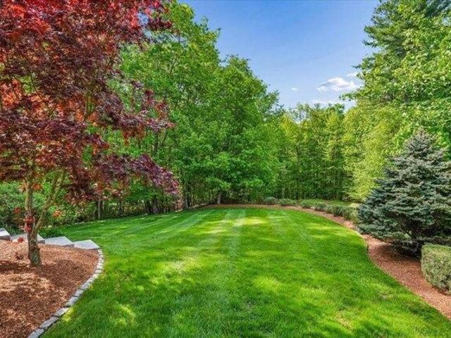 House for sale in Bedford, Hillsborough County