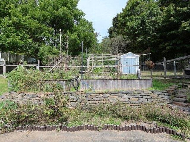 House for sale in Belchertown Center, Belchertown