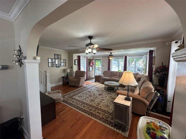 House for sale in Bellerose