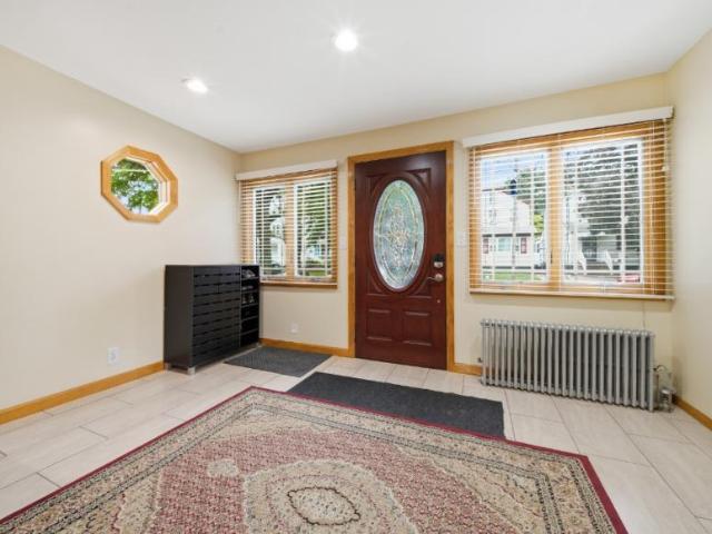 House for sale in Queens, Arverne