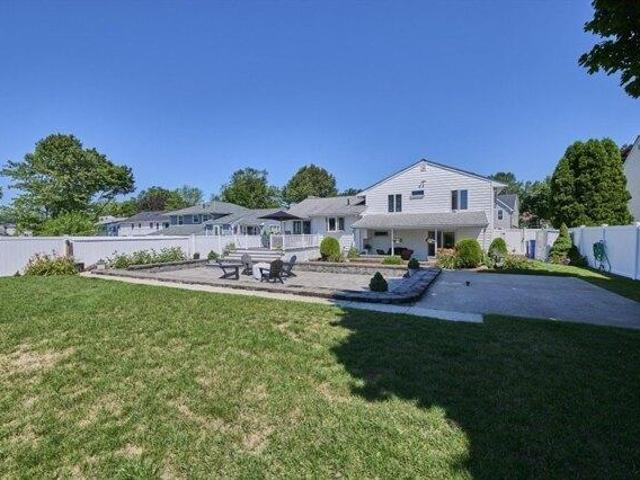 House for sale in Massachusetts