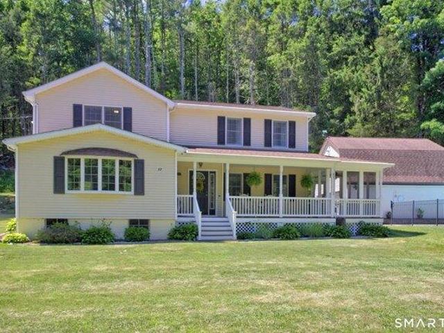House for sale in Bethany, Connecticut