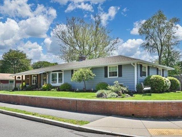 House for sale in Beverly, Massachusetts