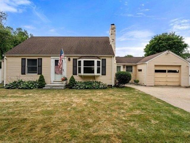 House for sale in Beverly, Massachusetts