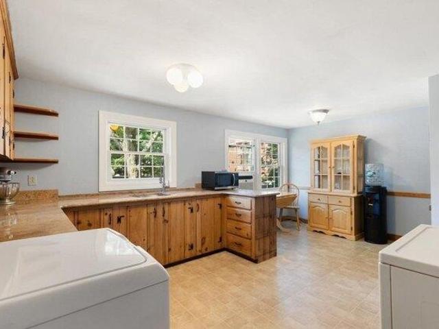 House for sale in Beverly, Essex County