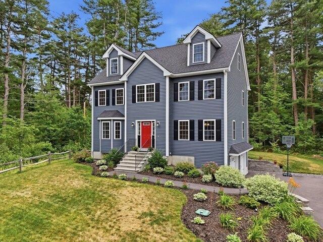House for sale in Billerica, Middlesex County