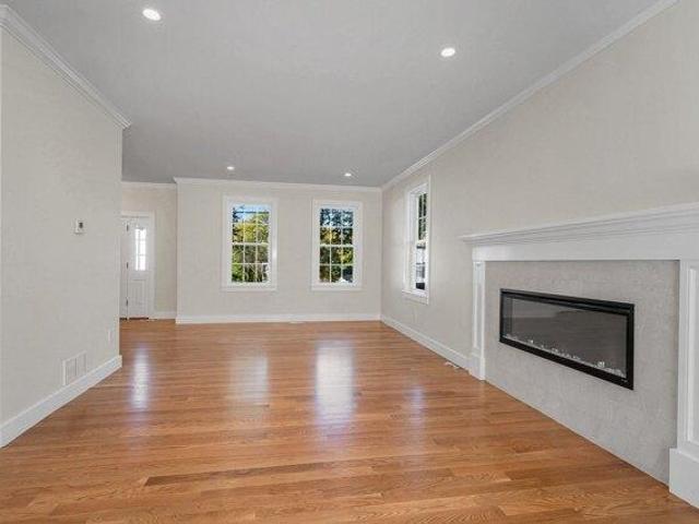 House for sale in Nutting Lake, Billerica
