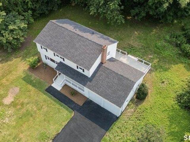 House for sale in Bloomfield, Connecticut