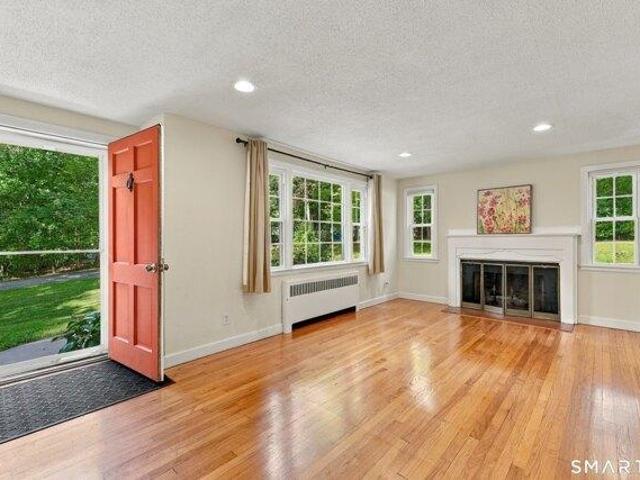 House for sale in Bloomfield, Capitol Planning Region