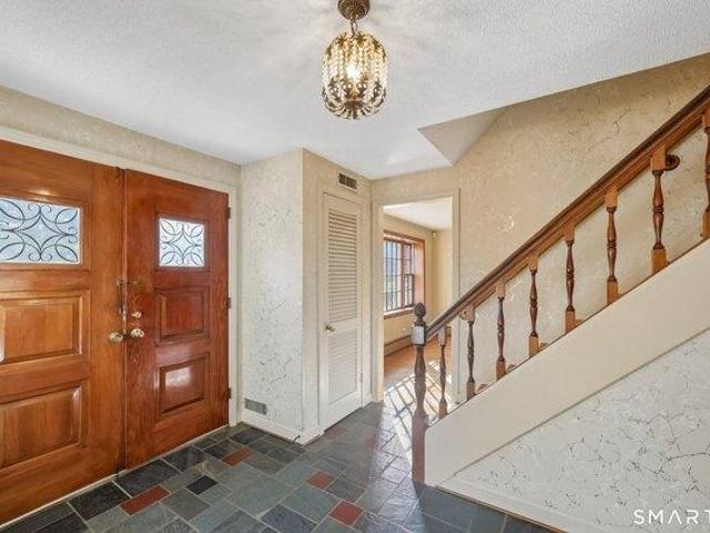 House for sale in Bloomfield, Capitol Planning Region