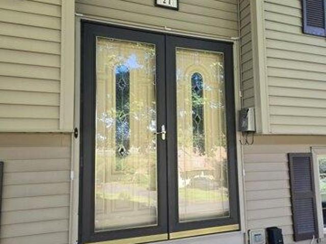 House for sale in Bloomfield, Capitol Planning Region