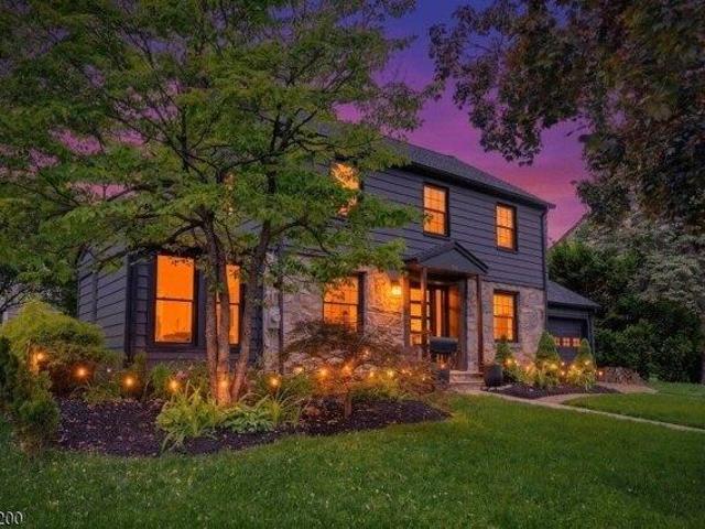 House for sale in Bloomfield, New Jersey