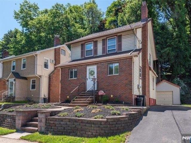 House for sale in Bloomfield, New Jersey