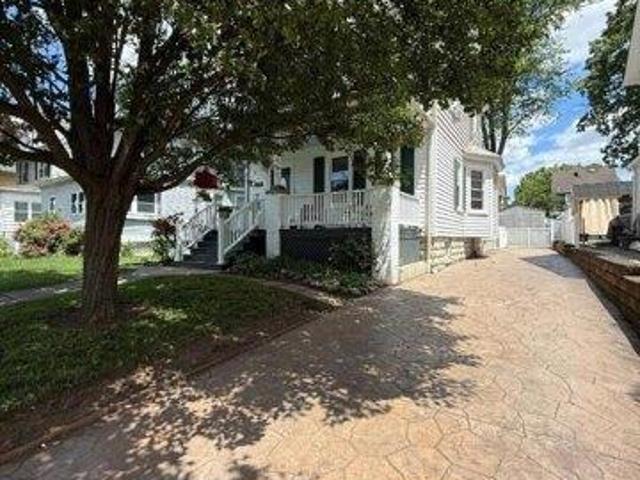 House for sale in Bloomfield, New Jersey