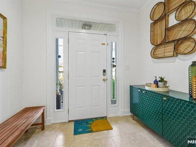House for sale in Bloomfield, New Jersey