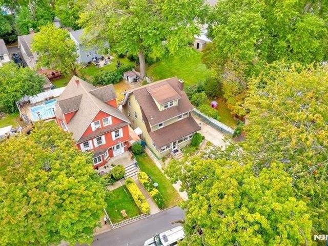 House for sale in Bloomfield, New Jersey