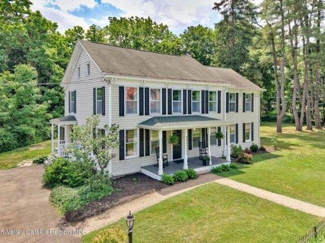 House for sale in Cottekill, New York