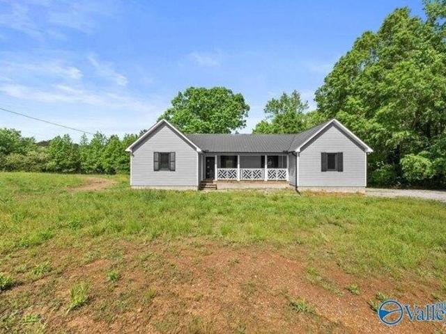 House for sale in Boaz, Alabama
