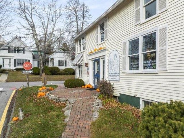 House for sale in Boothbay Harbor, Maine