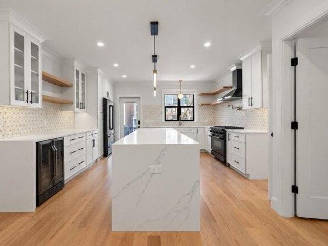 House for sale in Seaport, Boston