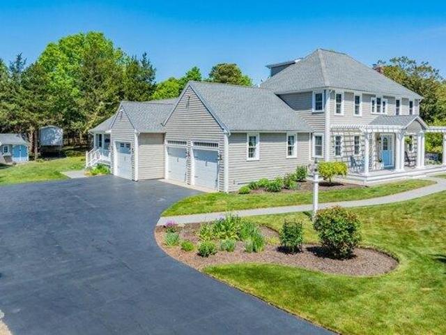 House for sale in Sagamore Beach, Bourne