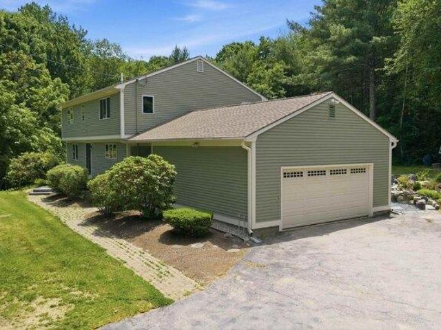 House for sale in New Hampshire