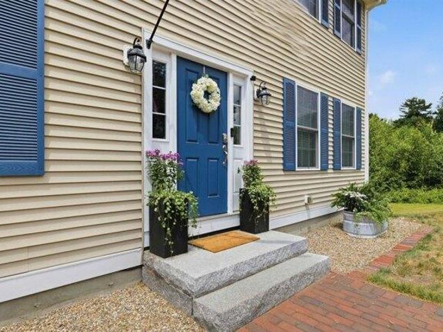 House for sale in New Hampshire