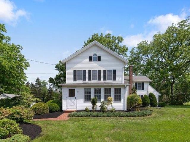 House for sale in Branford, Connecticut