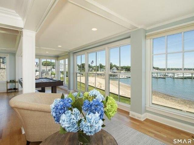 House for sale in Pine Orchard, Branford
