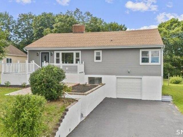House for sale in Branford, South Central Connecticut Planning Region