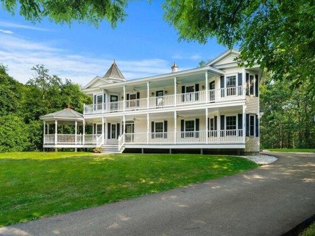 House for sale in New Hampshire