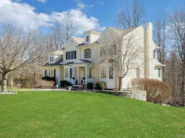 House for sale in Patterson, New York